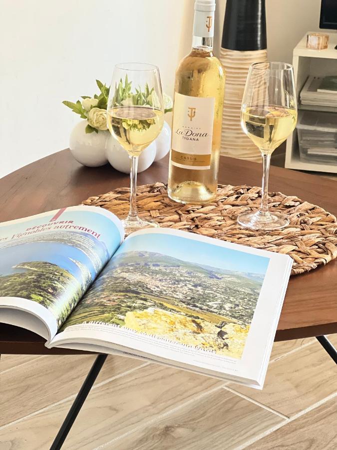Appartement Entre Village Et Plages. แซ็งต์-ซีร์-ซูร์-แมร์ ภายนอก รูปภาพ